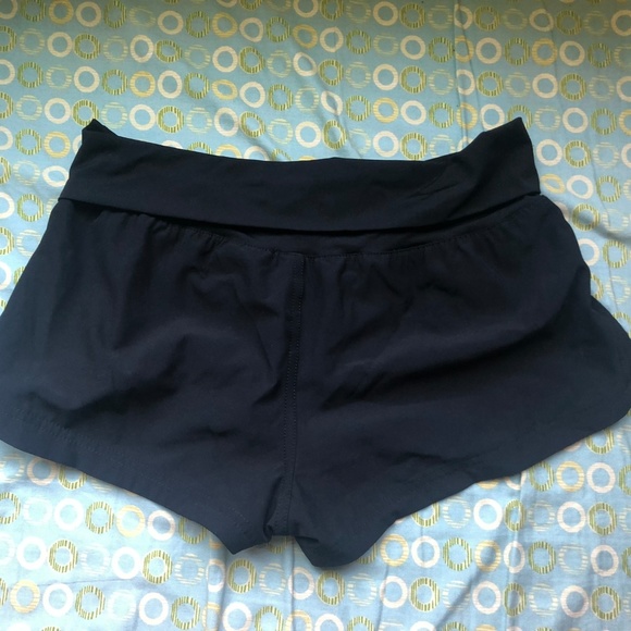 NEW – roxy foldover boardshorts - Picture 3 of 3